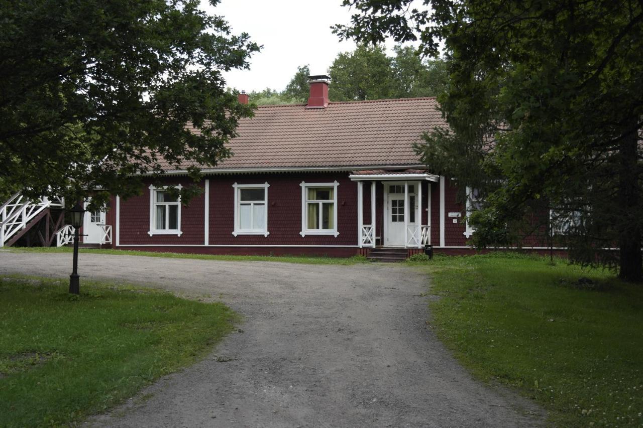 Mustion Linna / Svarta Manor 外观 照片